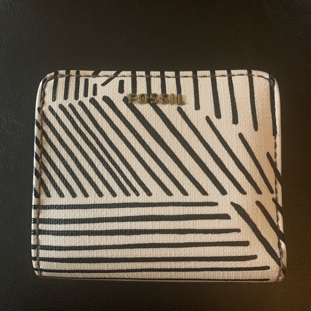 Fossil wallet